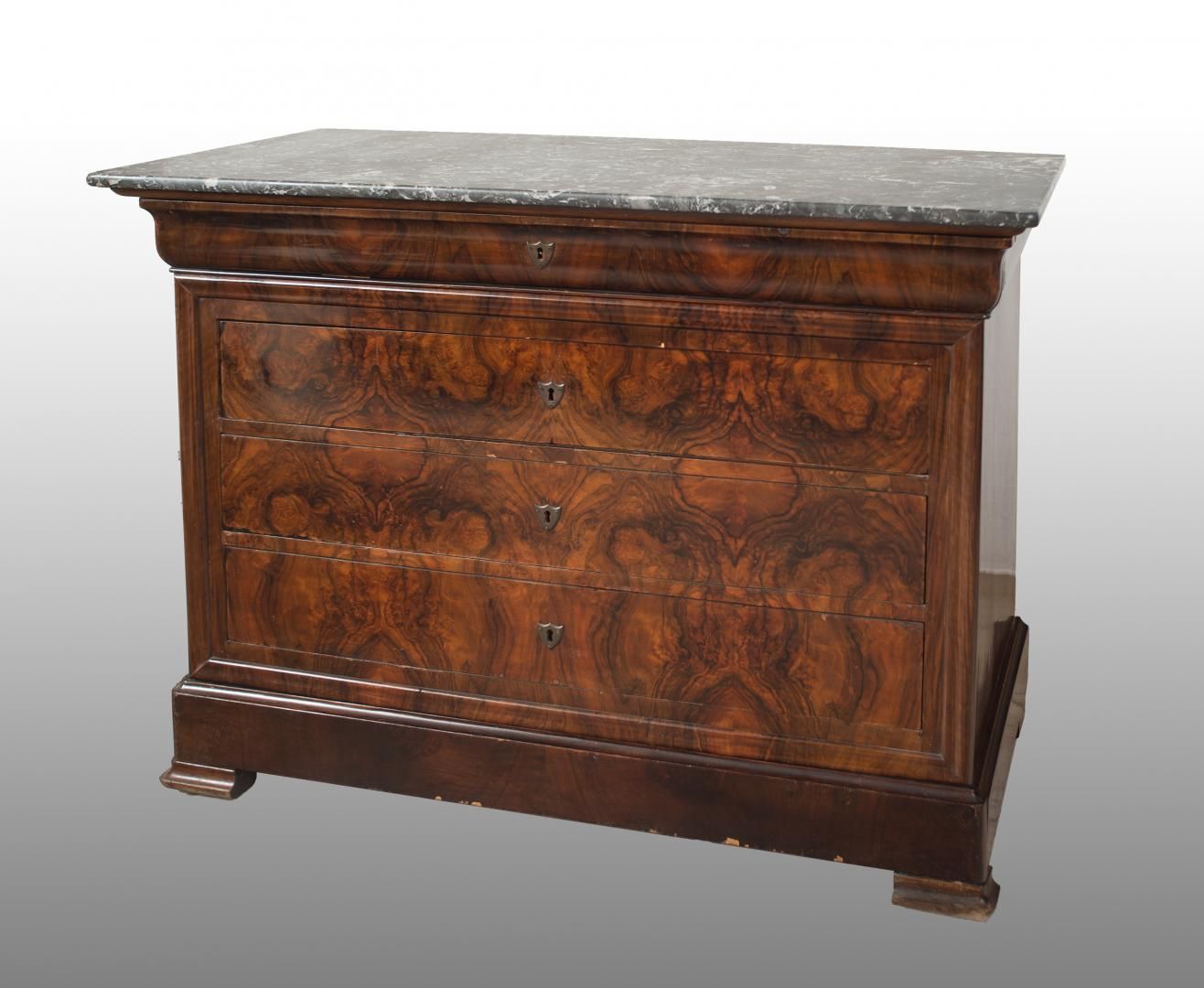 Antique Louis Philippe Chest Of Drawers In Briar Walnut