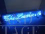 Insegna luminosa al neon vintage, The Leather & Co.