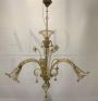 Lampadario in vetro di Murano ambrato attr. A.V.E.M.                            