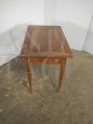 Tavolo rustico in legno di noce con cassetto, 1950                            