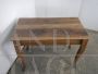Tavolo vintage in legno di noce con gambe curve, anni '50