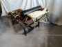 Chaise longue Pierre Cardin dorata in pelle di vacchetta