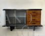 Credenza buffet Art Déco anni '30 in radica con anta a vetro                            