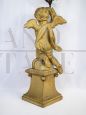 Candelabro a tre bracci con putto alato, XX secolo