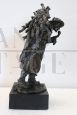 Scultura antica in bronzo raffigurante uomo con fascio di rami, XIX secolo