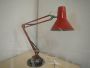 Lampada industriale danese da scrivania marca LB in metallo rosso, anni '60                            