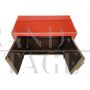 Credenza a due ante in vetro rosso e ottone dorato