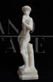 Scultura antica in alabastro raffigurante il David di Michelangelo                            