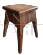 Sgabello rustico antico                            