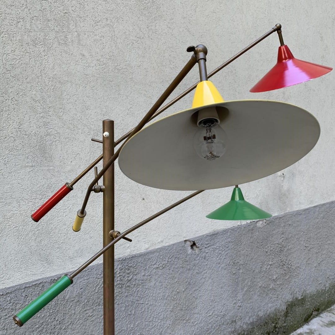 LUVODI Lampada da Terra Vintage: Lampada da Salotto Piantana Moderna con 3  Ripiani Lampada Alta - per Soggiorno da Sala Camera da Letto, Bianco  Dorato, 36x159cm : : Illuminazione