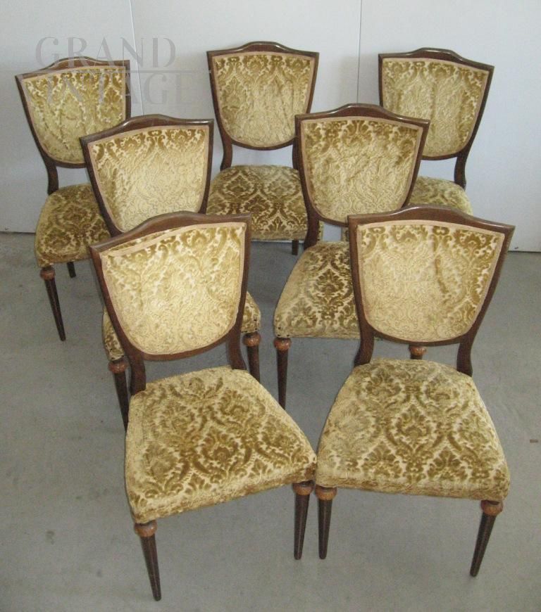 Set di 7 sedie anni '60 stile Impero imbottite in broccato giallo ocra