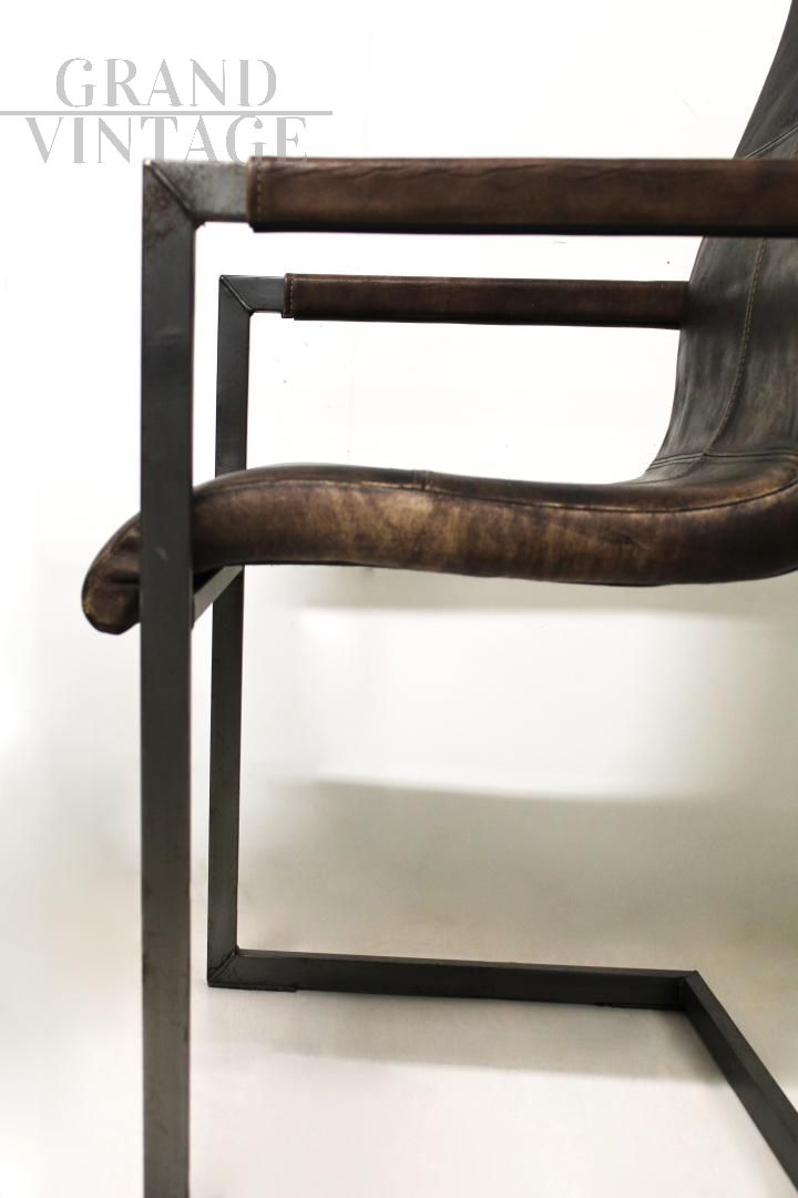 Coppia di sedie poltroncine cantilever stile vintage in pelle marrone