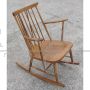 Sedia a dondolo vintage di Lucian Ercolani per Ercol, anni '50