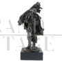 Scultura antica in bronzo raffigurante uomo con fascio di rami, XIX secolo                            