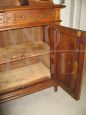 Credenza antica con alzata in noce massello, inizi del '900