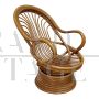 Poltrona vintage basculante e girevole in bamboo e rattan