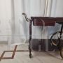 Carrello bar vintage in mogano con cassetti e piano estraibile