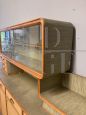 Grande credenza buffet anni '60 bicolore verde e stampato legno