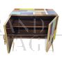 Credenza design a due ante in vetro colorato