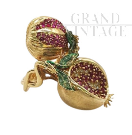 Ring with pomegranates in yellow gold and precious gems