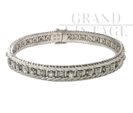 Women's white gold link bracelet with diamonds