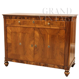 Antique Louis Philippe sideboard in walnut with two doors and a drawer, 19th century Italy