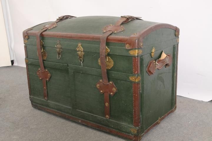 I Scored - Vintage Steamer Trunk and the Glory Days of Travel