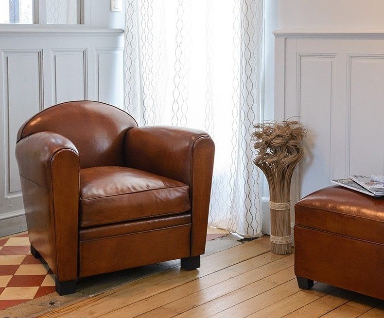 New York Club Armchair. Rochembeau sheepskin leather club armchair
