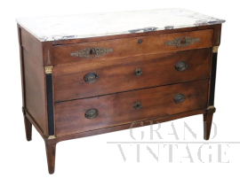 Antique Empire era chest of drawers in walnut, early 19th century