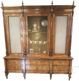 Important mid-19th century Lombard bookcase in walnut