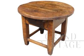 Shoemaker's table from the 19th century