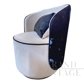 Tub armchair in white velvet and blue and light blue dyed ponyskin