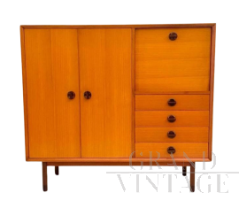 Credenza highboard di George Coslin per FARAM in legno di faggio                            