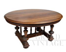 Antique oval extendable table from the French Henry II era