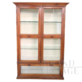 Antique 19th century display cabinet in walnut