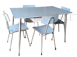 Set da pranzo vintage composto da tavolo e sedie in formica, anni '70                            