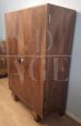 Italian 1920s wardrobe in walnut with internal chest of drawers