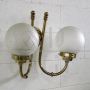 Vintage 1950s wall light in brass with glass spheres