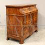 Antique Louis Philippe chest of drawers in walnut from the 19th century