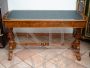 Antique Victorian desk in walnut briar with chiselled leather top