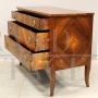 Antique Directoire period chest of drawers in walnut, Italy 18th century