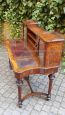 Antique Lombard Ladies' desk in threaded walnut briar