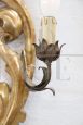 Antique style wall light with 3 light points in gilded wood