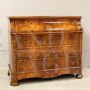 Antique Louis Philippe chest of drawers in walnut from the 19th century