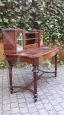 Antique Lombard Ladies' desk in threaded walnut briar