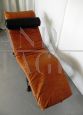 Bauhaus-inspired chaise longue in cognac brown leather, 1980s