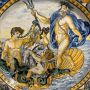 Large antique plate in Neapolitan majolica by Carlo Mollica depicting Neptune