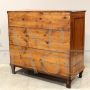 Antique chest of drawers in inlaid walnut, 18th century Italy