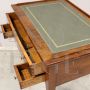 Antique desk from the Directoire era in walnut, 19th century Italy