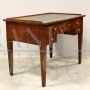 Antique desk from the Directoire era in walnut, 19th century Italy